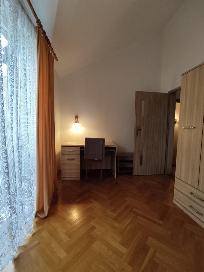 Classic Apartament Metro Kabaty Warsaw Ngoại thất bức ảnh