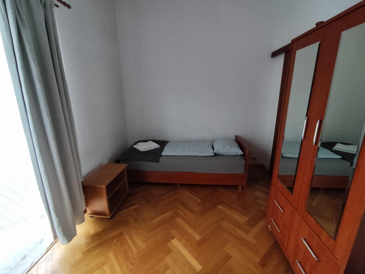 Classic Apartament Metro Kabaty Warsaw Ngoại thất bức ảnh